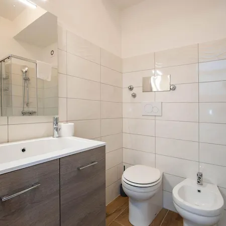 La Rondine - Monolocale Zona Centro 포르데노네