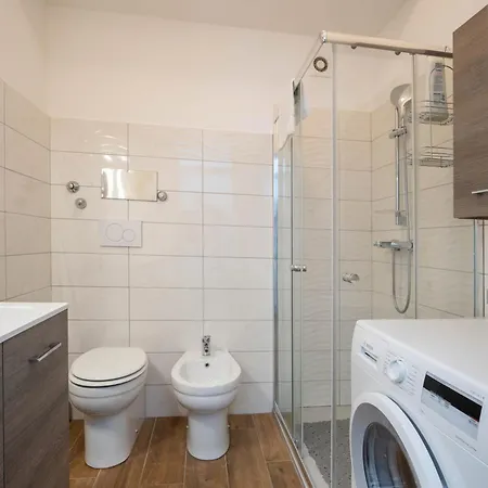 アパート La Rondine - Monolocale Zona Centro *